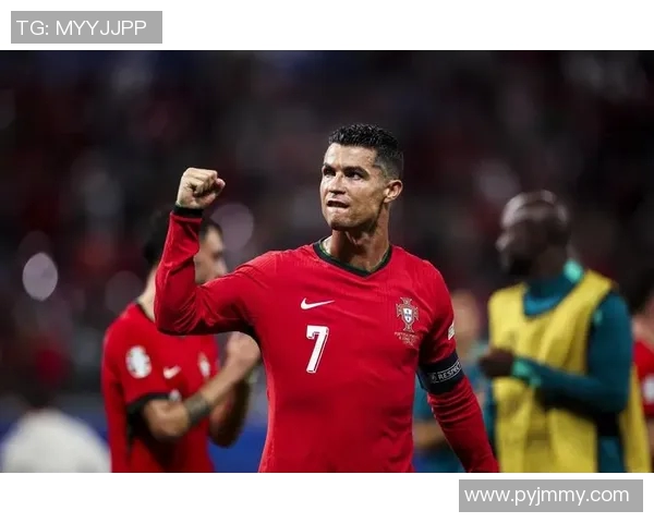 为足球巨星加油助力 点燃激情共迎荣耀时刻