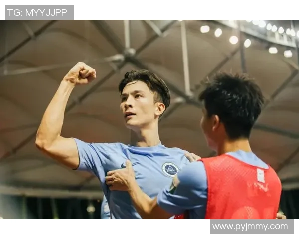 顶级球星亲自传授实战技巧全面提升你的足球意识与技术水平